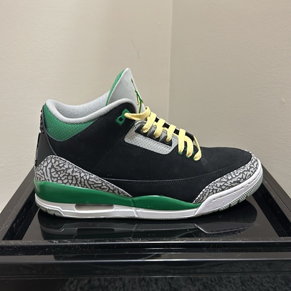 Jordan 3 retro ( Pine Green ) Size 10 US - Picture 7 of 9
